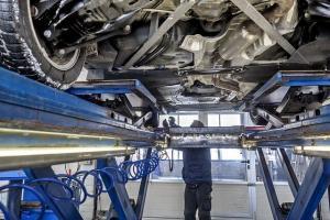 Auto ohne Tüv verkaufen - viel rost